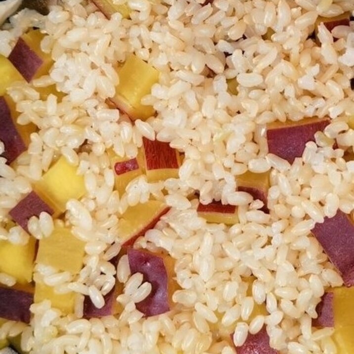 もち米なしで作る！サツマイモの玄米おこわ